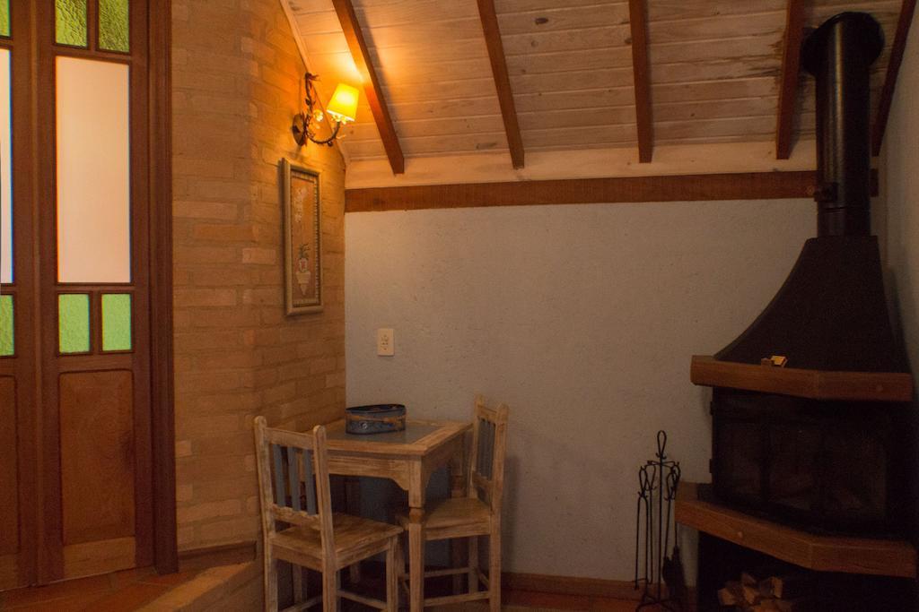 Pousada Villa Rhustica Santo Antônio do Pinhal Eksteriør bilde